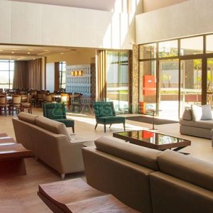 Casa com 1130m², 4 dormitórios, 2 vagas, no bairro São Ciro em Caxias do Sul para Comprar