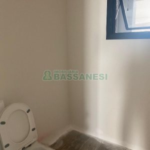 Casa com 1130m², 4 dormitórios, 2 vagas, no bairro São Ciro em Caxias do Sul para Comprar