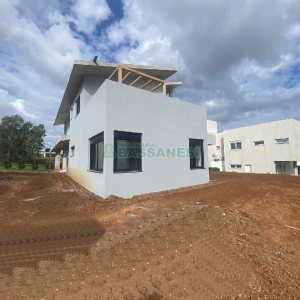 Casa com 1130m², 4 dormitórios, 2 vagas, no bairro São Ciro em Caxias do Sul para Comprar