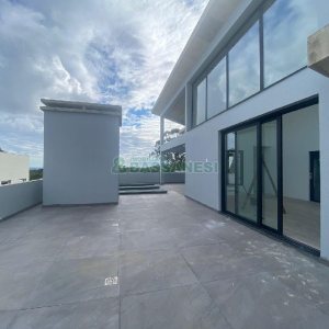 Casa com 1130m², 4 dormitórios, 2 vagas, no bairro São Ciro em Caxias do Sul para Comprar