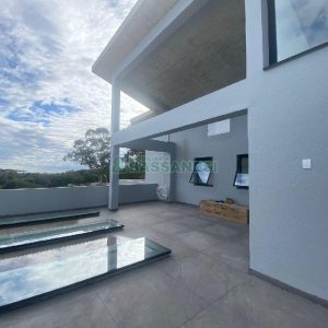 Casa com 1130m², 4 dormitórios, 2 vagas, no bairro São Ciro em Caxias do Sul para Comprar