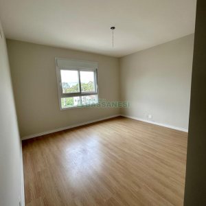 Apartamento com 100m², 3 dormitórios, 2 vagas, no bairro Panazzolo em Caxias do Sul para Comprar
