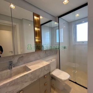 Apartamento com 100m², 3 dormitórios, 2 vagas, no bairro Panazzolo em Caxias do Sul para Comprar