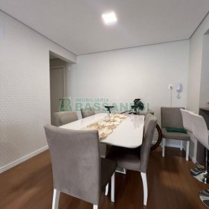 Apartamento com 102m², 3 dormitórios, 2 vagas, no bairro Madureira em Caxias do Sul para Comprar
