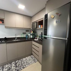 Apartamento com 102m², 3 dormitórios, 2 vagas, no bairro Madureira em Caxias do Sul para Comprar