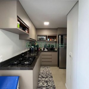 Apartamento com 102m², 3 dormitórios, 2 vagas, no bairro Madureira em Caxias do Sul para Comprar