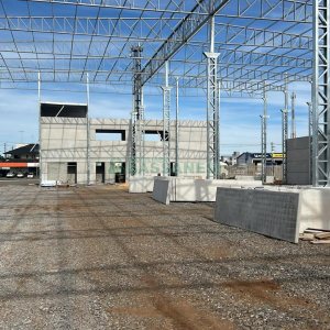 Pavilhão com 1320m², no bairro Forqueta em Caxias do Sul para Alugar