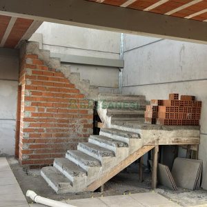 Pavilhão com 1320m², no bairro Forqueta em Caxias do Sul para Alugar