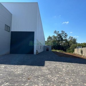 Pavilhão com 1320m², no bairro Forqueta em Caxias do Sul para Alugar