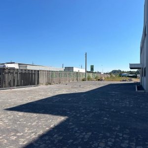 Pavilhão com 1320m², no bairro Forqueta em Caxias do Sul para Alugar