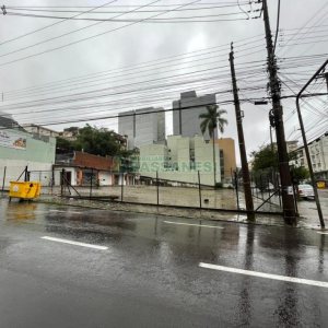 Terreno com 1200m², no bairro Centro em Caxias do Sul para Alugar