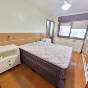 Apto Mobiliado com 80m², 2 dormitórios, 1 vaga, no bairro Centro em Caxias do Sul para Alugar