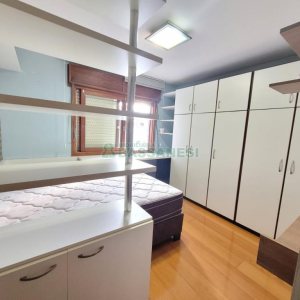 Apto Mobiliado com 80m², 2 dormitórios, 1 vaga, no bairro Centro em Caxias do Sul para Alugar