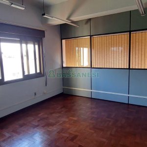 Sala com 185m², 1 vaga, no bairro Jardim América em Caxias do Sul para Alugar