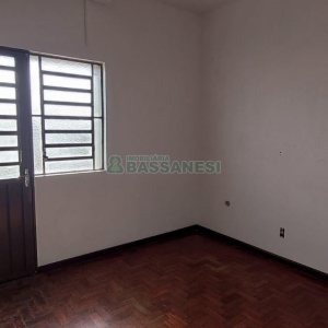 Sala com 185m², 1 vaga, no bairro Jardim América em Caxias do Sul para Alugar