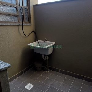 Sala com 185m², 1 vaga, no bairro Jardim América em Caxias do Sul para Alugar