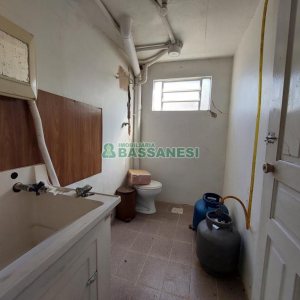 Casa Mobiliada com 157m², 2 dormitórios, no bairro Santa Catarina em Caxias do Sul para Comprar