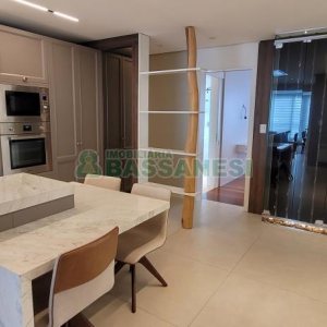 Apartamento com 178m², 2 dormitórios, 3 vagas, no bairro Centro em Caxias do Sul para Comprar