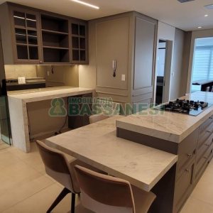 Apartamento com 178m², 2 dormitórios, 3 vagas, no bairro Centro em Caxias do Sul para Comprar