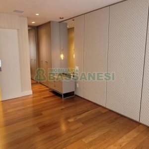 Apartamento com 178m², 2 dormitórios, 3 vagas, no bairro Centro em Caxias do Sul para Comprar