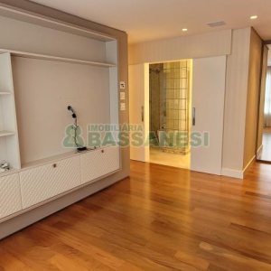 Apartamento com 178m², 2 dormitórios, 3 vagas, no bairro Centro em Caxias do Sul para Comprar