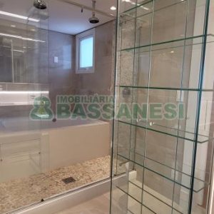 Apartamento com 178m², 2 dormitórios, 3 vagas, no bairro Centro em Caxias do Sul para Comprar