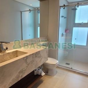 Apartamento com 178m², 2 dormitórios, 3 vagas, no bairro Centro em Caxias do Sul para Comprar