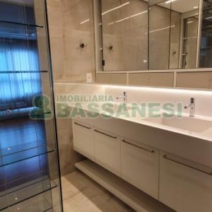 Apartamento com 178m², 2 dormitórios, 3 vagas, no bairro Centro em Caxias do Sul para Comprar