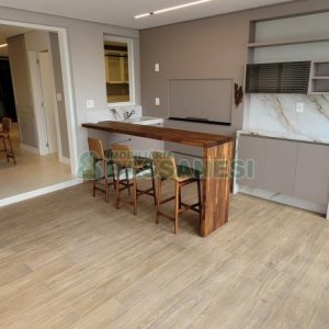 Apartamento com 178m², 2 dormitórios, 3 vagas, no bairro Centro em Caxias do Sul para Comprar