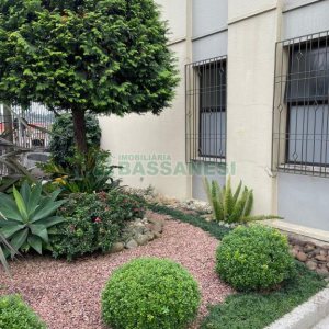 Casa com 157m², 3 dormitórios, 8 vagas, no bairro Pio X em Caxias do Sul para Comprar
