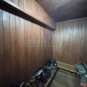 Casa com 157m², 3 dormitórios, 8 vagas, no bairro Pio X em Caxias do Sul para Comprar