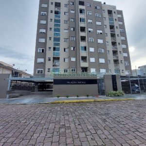 Apartamento com 60m², 2 dormitórios, 1 vaga, no bairro Planalto em Caxias do Sul para Alugar