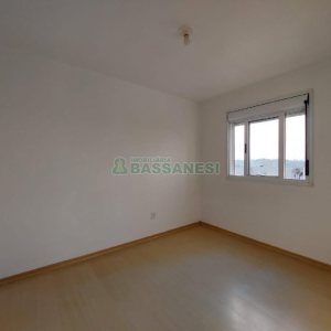Apartamento com 60m², 2 dormitórios, 1 vaga, no bairro Planalto em Caxias do Sul para Alugar