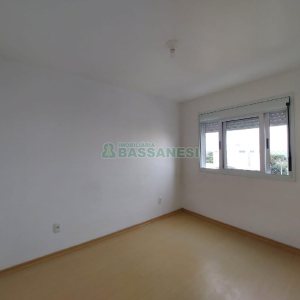Apartamento com 60m², 2 dormitórios, 1 vaga, no bairro Planalto em Caxias do Sul para Alugar