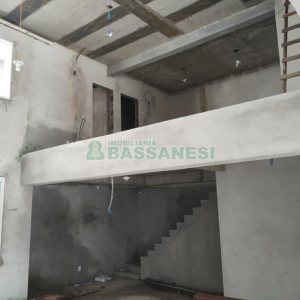 Loja com 160m², 1 vaga, no bairro Exposição em Caxias do Sul para Alugar