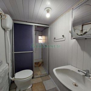 Casa com 54m², 2 dormitórios, no bairro Cinqüentenário em Caxias do Sul para Alugar