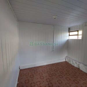 Casa com 54m², 2 dormitórios, no bairro Cinqüentenário em Caxias do Sul para Alugar