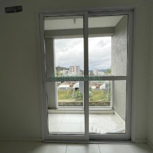 Apartamento com 45m², 2 dormitórios, 1 vaga, no bairro São Luiz em Caxias do Sul para Comprar