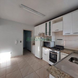 Apto Mobiliado com 107m², 3 dormitórios, 1 vaga, no bairro Rio Branco em Caxias do Sul para Alugar