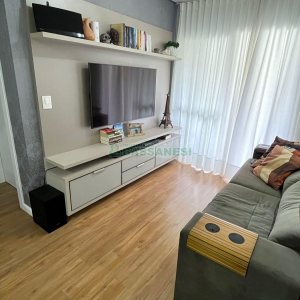 Apartamento com 57m², 2 dormitórios, no bairro Nossa Senhora da Saúde em Caxias do Sul para Comprar