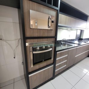 Apto Mobiliado com 58m², 2 dormitórios, 1 vaga, no bairro Planalto em Caxias do Sul para Alugar