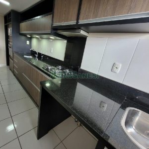 Apto Mobiliado com 58m², 2 dormitórios, 1 vaga, no bairro Planalto em Caxias do Sul para Alugar