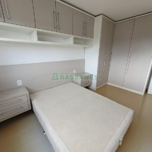 Apto Mobiliado com 58m², 2 dormitórios, 1 vaga, no bairro Planalto em Caxias do Sul para Alugar