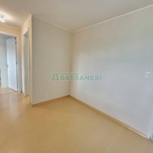 Apto Mobiliado com 58m², 2 dormitórios, 1 vaga, no bairro Planalto em Caxias do Sul para Alugar