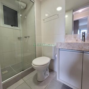 Apto Mobiliado com 58m², 2 dormitórios, 1 vaga, no bairro Planalto em Caxias do Sul para Alugar
