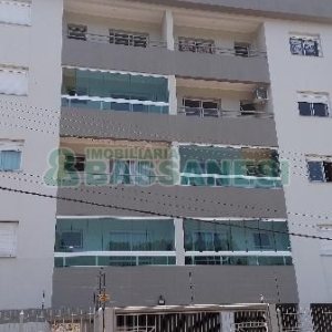Apartamento com 72m², 2 dormitórios, 2 vagas, no bairro Salgado Filho em Caxias do Sul para Comprar