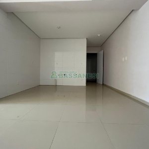 Apartamento com 72m², 2 dormitórios, 2 vagas, no bairro Salgado Filho em Caxias do Sul para Comprar