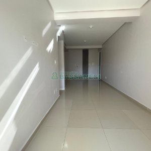 Apartamento com 72m², 2 dormitórios, 2 vagas, no bairro Salgado Filho em Caxias do Sul para Comprar