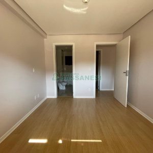 Apartamento com 72m², 2 dormitórios, 2 vagas, no bairro Salgado Filho em Caxias do Sul para Comprar