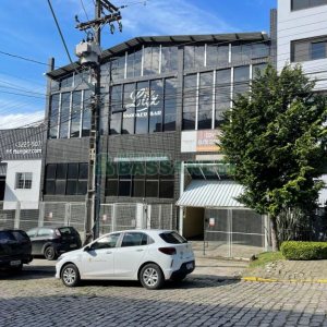 Pavilhão com 800m², no bairro Sagrada Família em Caxias do Sul para Alugar